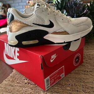 Nike Air Max Excee in great condition